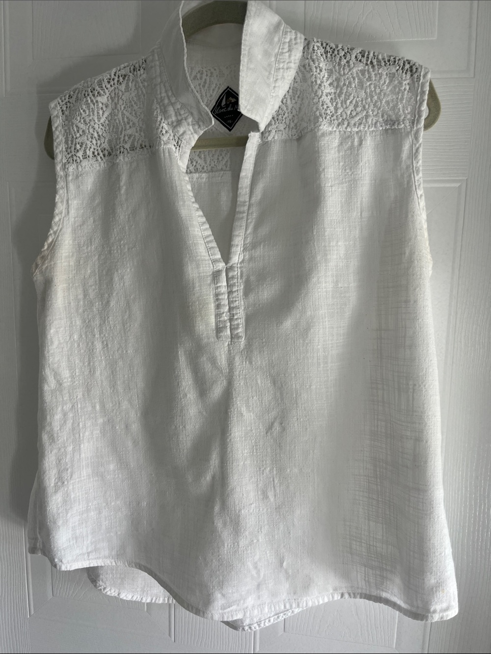 Blanc du Nil White 100% Cotton Sleeveless Lace-Shoulder Women's Top